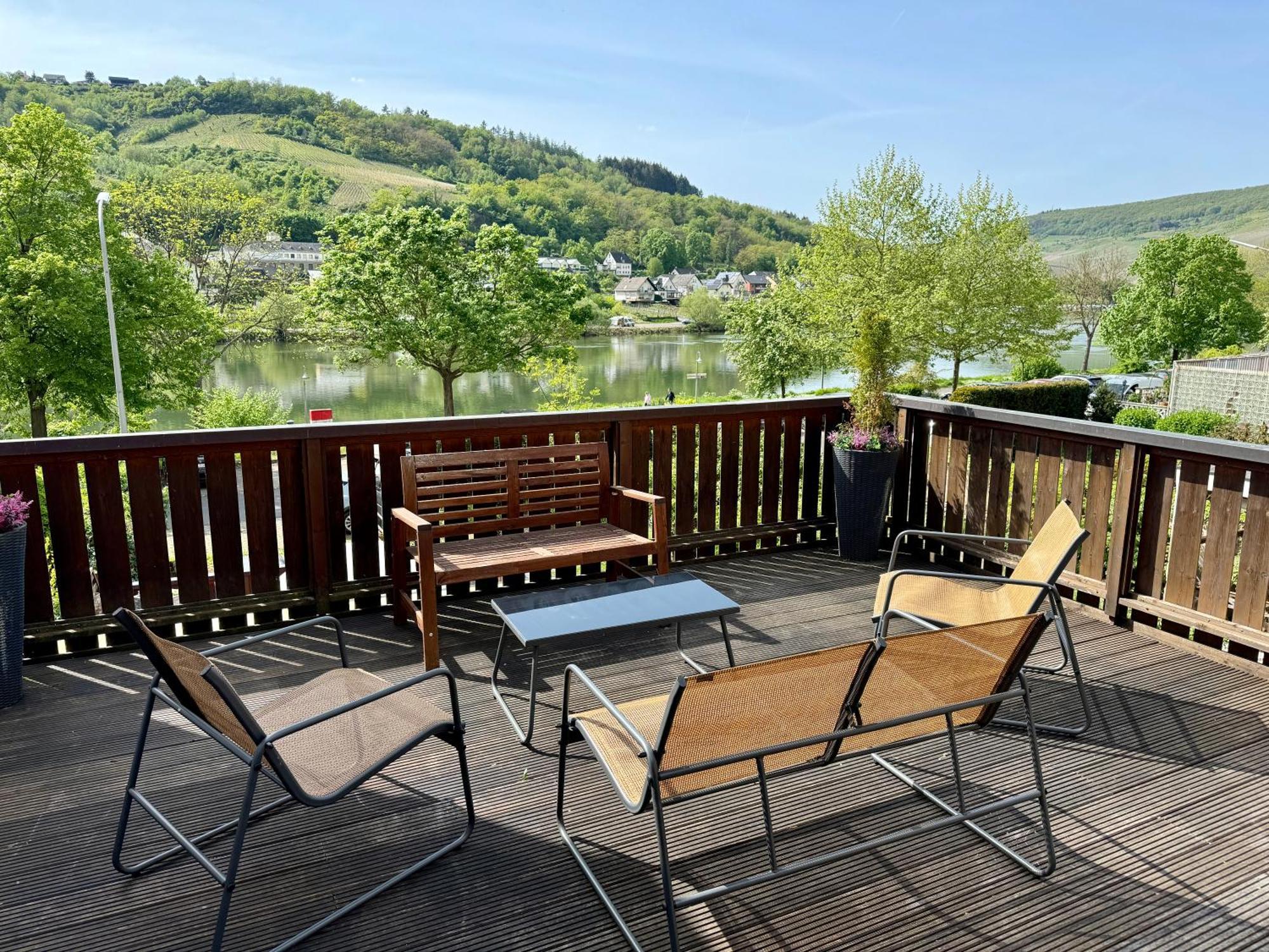Ferienhaus Am Moselradweg Zell Exterior foto